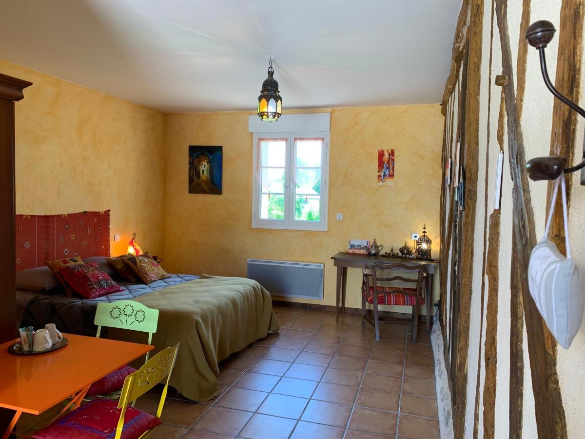 Les Logis Du Breuil Bed & Breakfast Marchéville Dış mekan fotoğraf