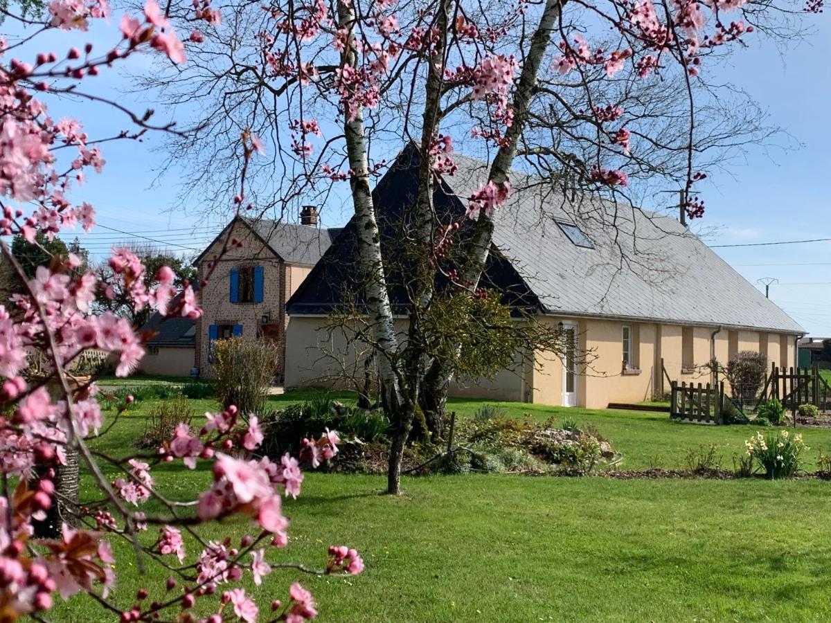 Les Logis Du Breuil Bed & Breakfast Marchéville Dış mekan fotoğraf