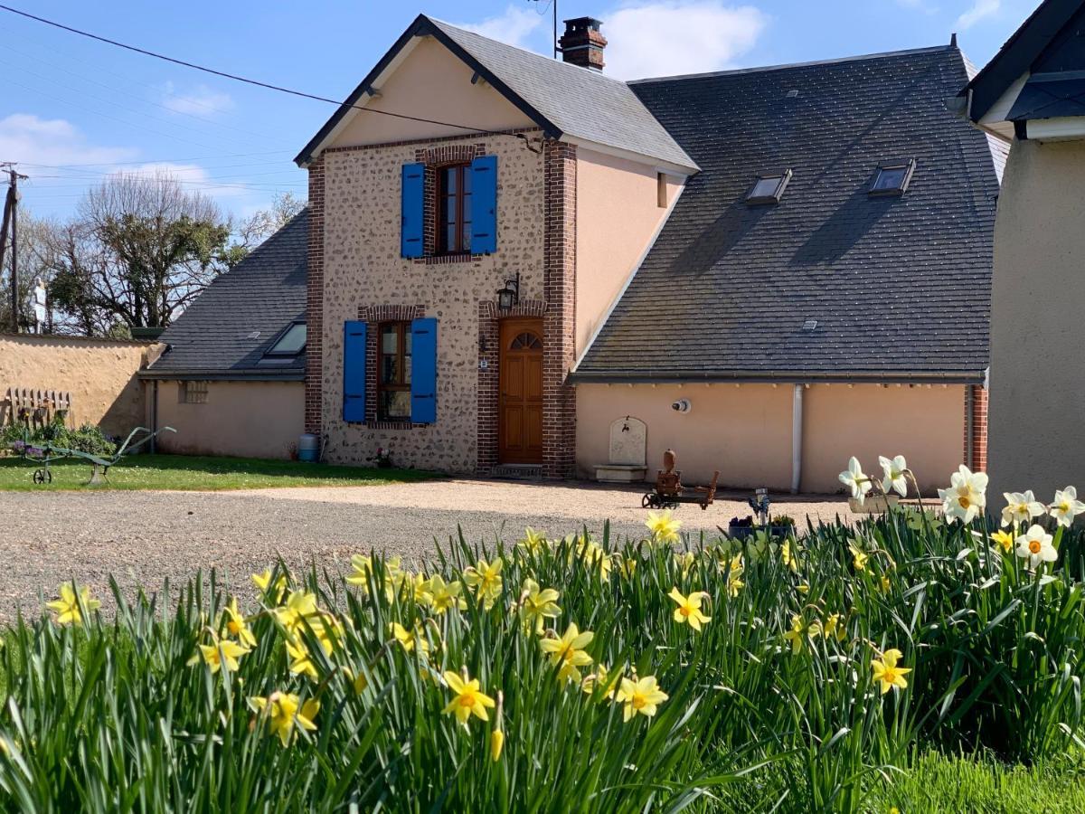 Les Logis Du Breuil Bed & Breakfast Marchéville Dış mekan fotoğraf